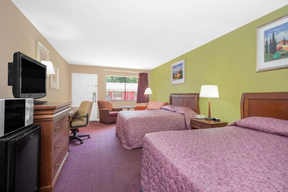 Hotel Express Anniston/Oxford Image 10