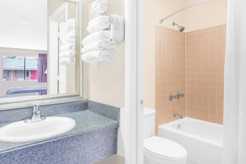 Hotel Express Anniston/Oxford image 23