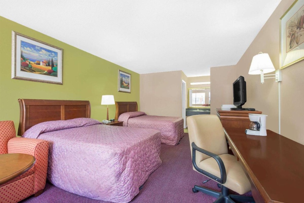 Hotel Express Anniston/Oxford Image 6